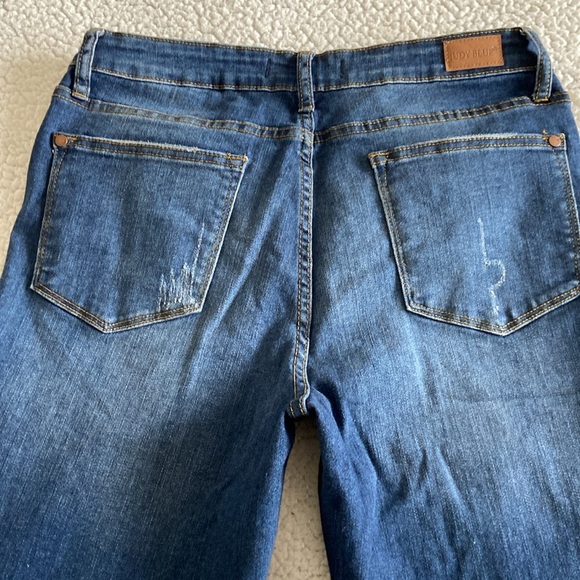 Judy Blue Lis Angeles Relaxed Fit Ankle Hi Rise Distress Jeans Size 31 x 26” - Picture 3 of 14
